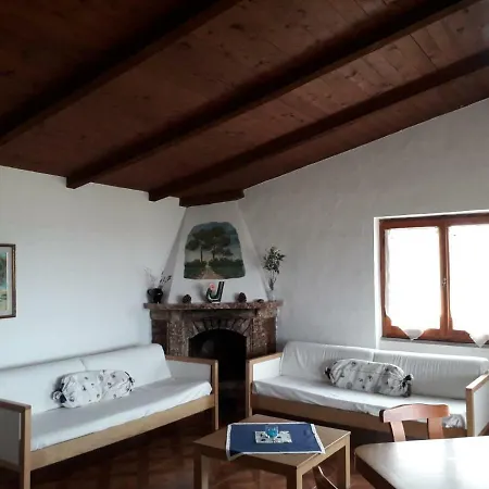 La Casa Di Teresa-villetta A 50 Mt Dal Mare
