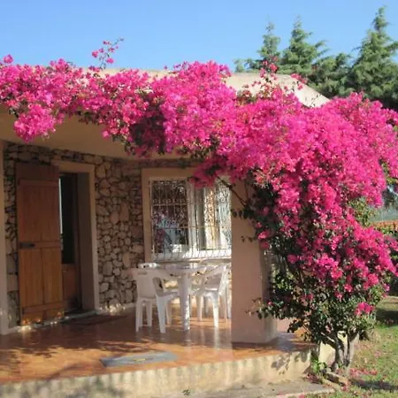 La Casa Di Teresa-villetta A 50 Mt Dal Mare Olbia