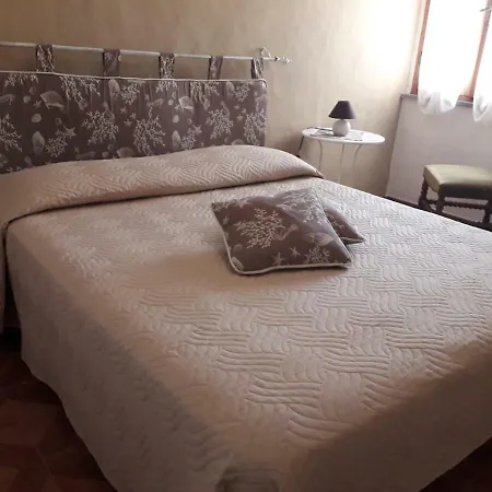 La Casa Di Teresa-villetta A 50 Mt Dal Mare Casa de Férias